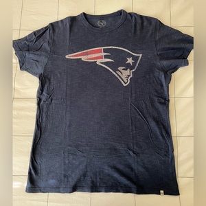 Navy Blue M 47 Brand New England Patriots T-Shirt